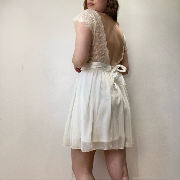 Vintage White Lacey Tulle Dress - Picture 5 of 6